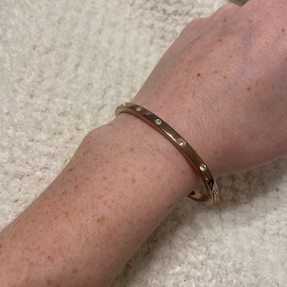 Rose Gold Fossil Bangle Bracelet - Picture 1 of 3